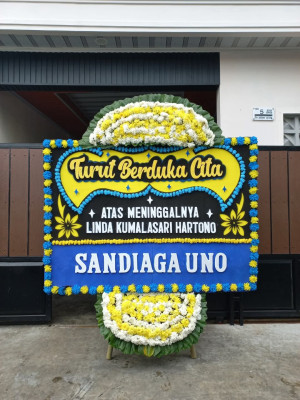 Papan Bunga Duka di Wirana